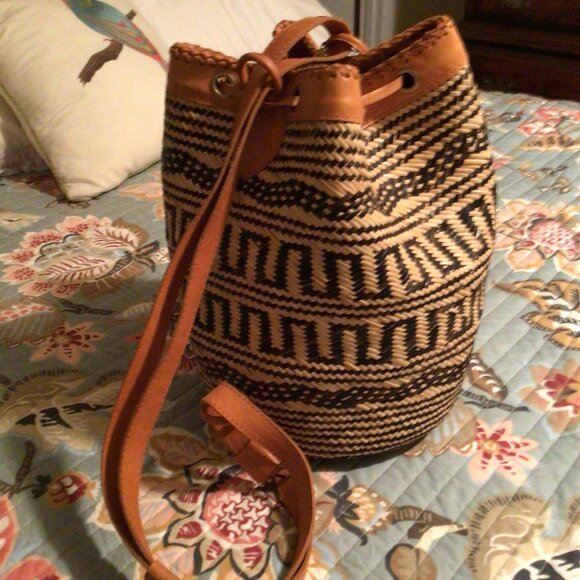 The Winding Road Borneo Collection Large Rattan Sling Bag - Picture 1 of 7